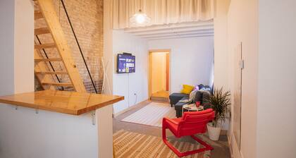 Tiny Cottage - Big Loft