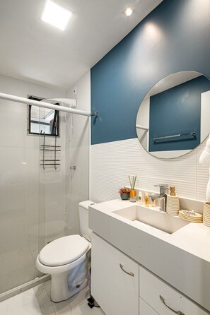Hair dryer, towels