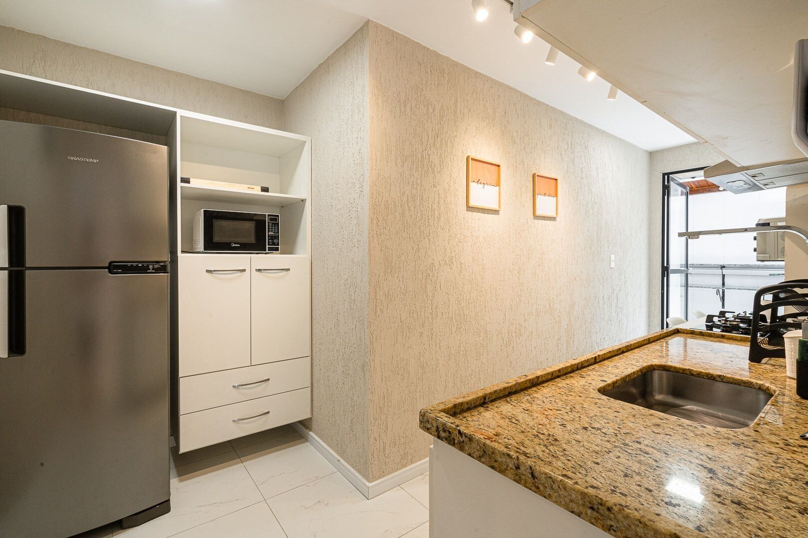 Fridge, microwave, oven, coffee/tea maker