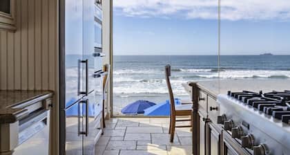 Luxury Oceanfront Villa w/ Resort Style Amenities