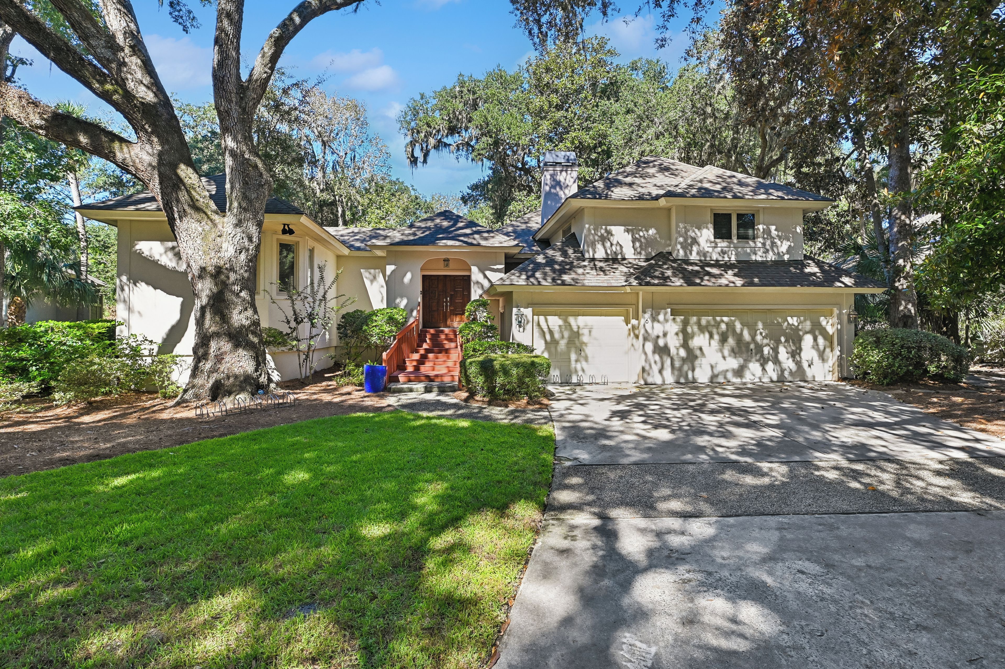 Welcome to 6 Cottage Court!