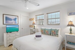 4 bedrooms, internet, bed sheets - Beachy Keen - Gulf Views, Crystal Beach, Private + Community Pool, Pet Friendly! (Destin)