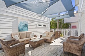 Terrace/patio - Beachy Keen - Gulf Views, Crystal Beach, Private + Community Pool, Pet Friendly! (Destin)