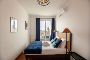 1 dormitorio, tabla de planchar con plancha, wifi gratis y ropa de cama