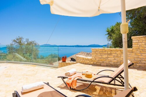 Villa Sunrise - Two Bedroom Villa, Sleeps 4