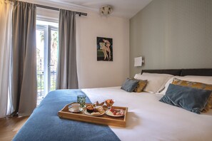 Minibar, coffres-forts dans les chambres, décoration personnalisée