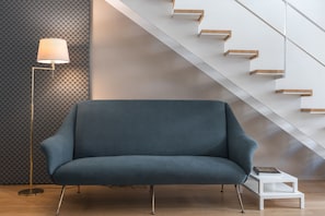 Lobby sitting area - Archè Design Rooms and Suites (Palermo)