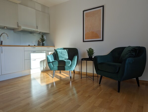 Desk, laptop workspace, soundproofing, iron/ironing board