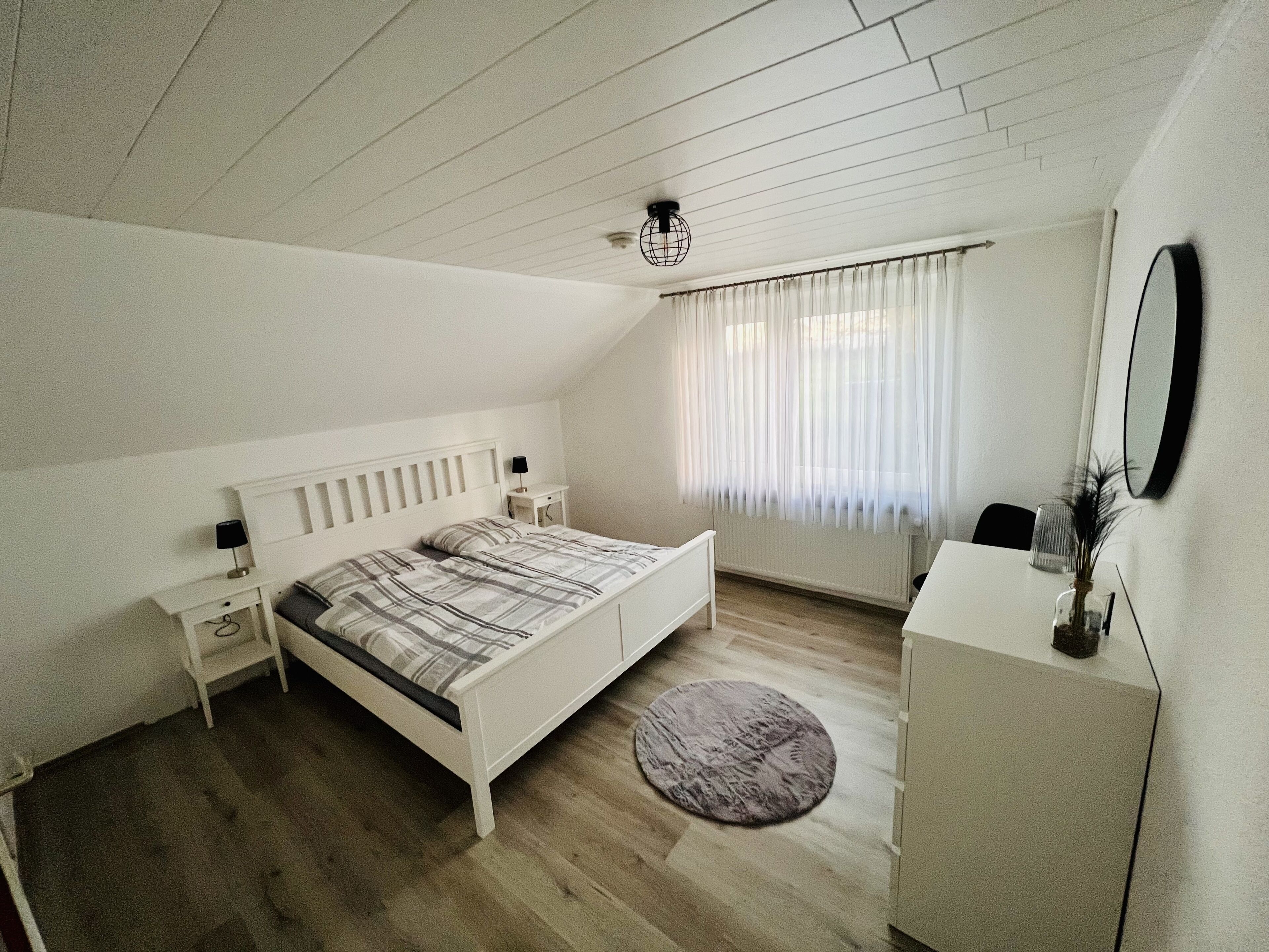2 Schlafzimmer, Reisekinderbett, WLAN, Bettwäsche