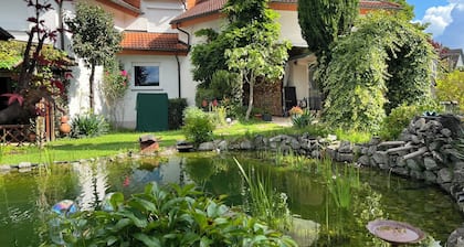 Comfortable apartment BREISGAUPERLE in Feldschlösschen in March/Freiburg i.B.