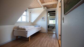 6 間睡房、上網