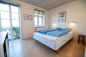 6 bedrooms, WiFi