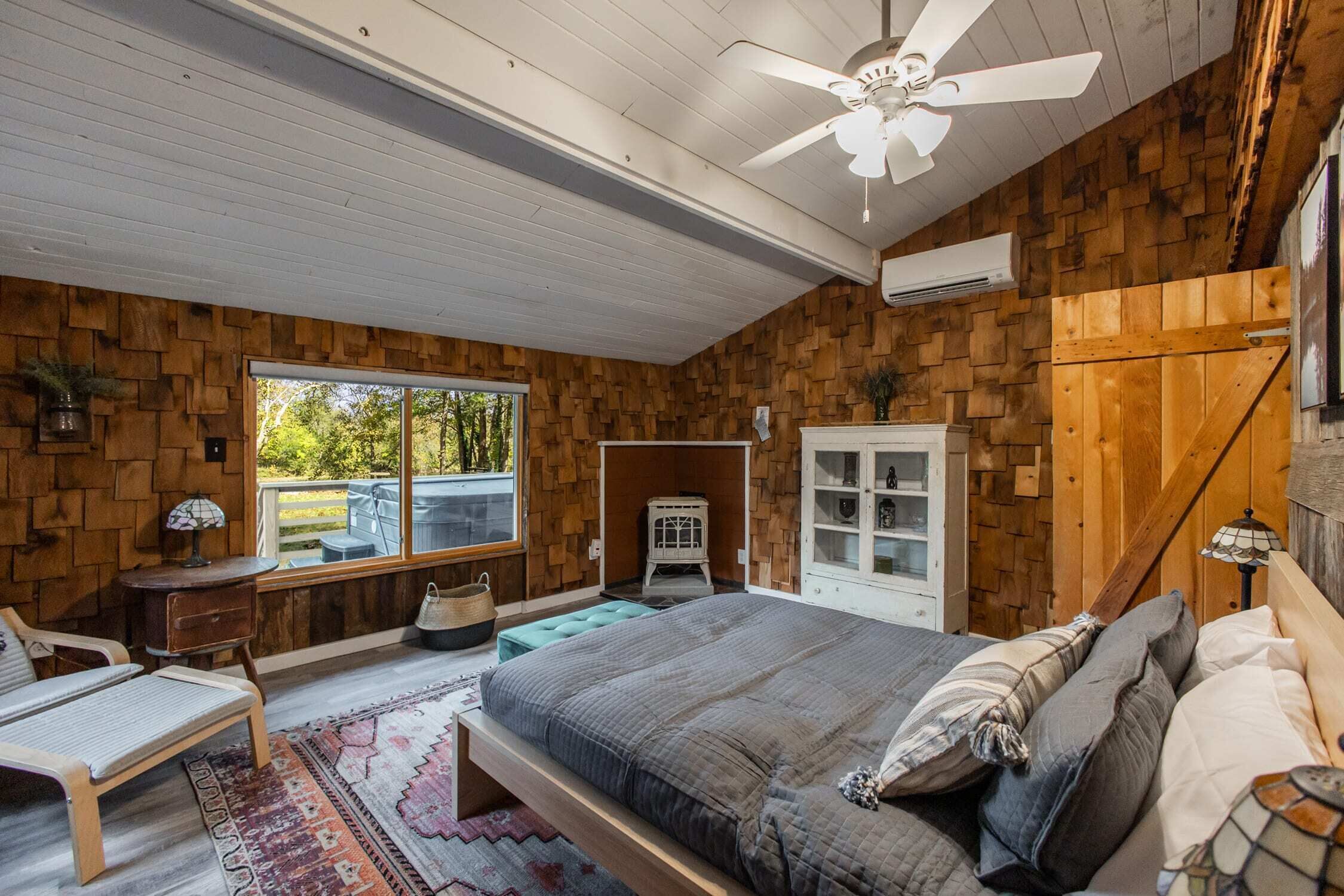 1 chambre, fer et planche à repasser, Wi-Fi, draps fournis