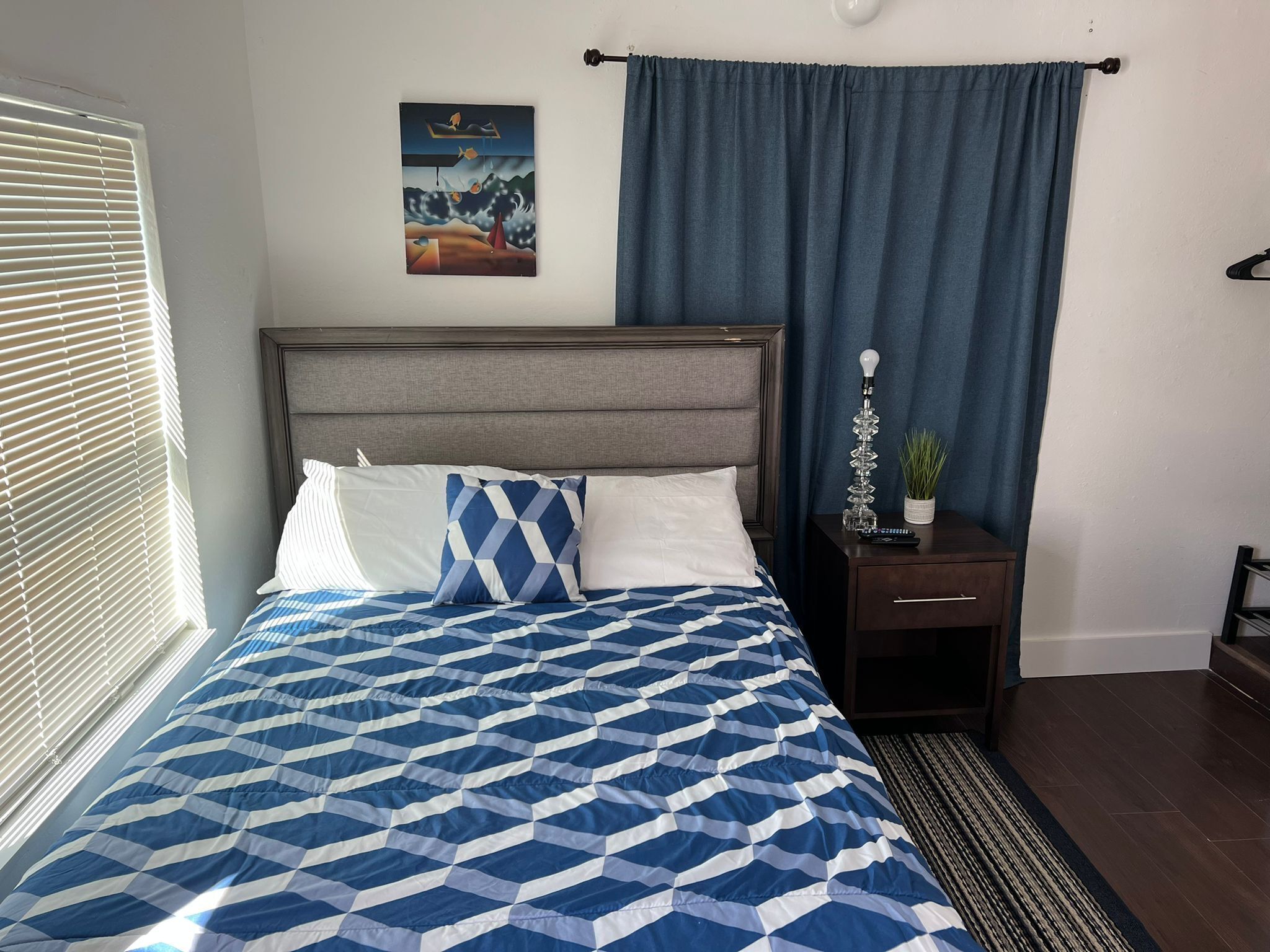 1820B - Cute Small Studio For Travelers
