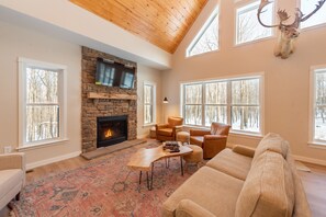 Smart-TV, peis, videospill og DVD-spiller