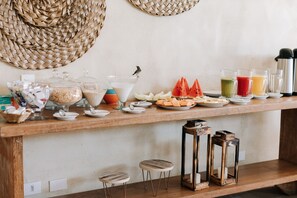 Petit déjeuner buffet compris tous les jours