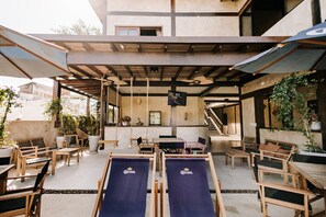 Bar à beira da piscina