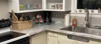 Cozy 2 bd house nestled on a mountain side close to WP Ski Resort and MT Rainier