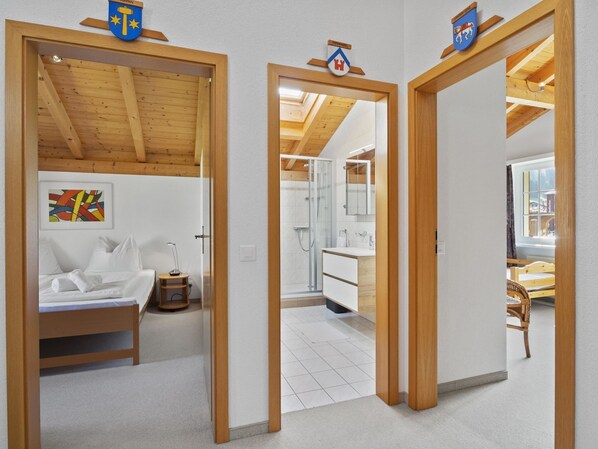 4 bedrooms, Internet