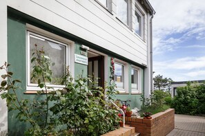 Front of property - Greenhouse Apartments (Helgoland)