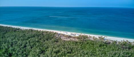 Playa en los alrededores