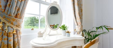 Double Room, Ensuite (First floor A) | Lounge