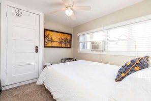 1 bedroom, desk, iron/ironing board, free WiFi