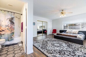 6 bedrooms, iron/ironing board, WiFi, bed sheets - Wasatch Cottage-HotTub, PoolTable, Skier`s Dream! (Cottonwood Heights)