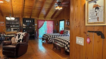 1 habitación, tabla de planchar con plancha, cuna de viaje y wifi