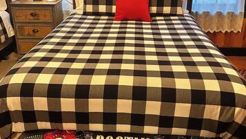 1 bedroom, iron/ironing board, travel crib, WiFi