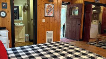 1 bedroom, iron/ironing board, travel crib, WiFi