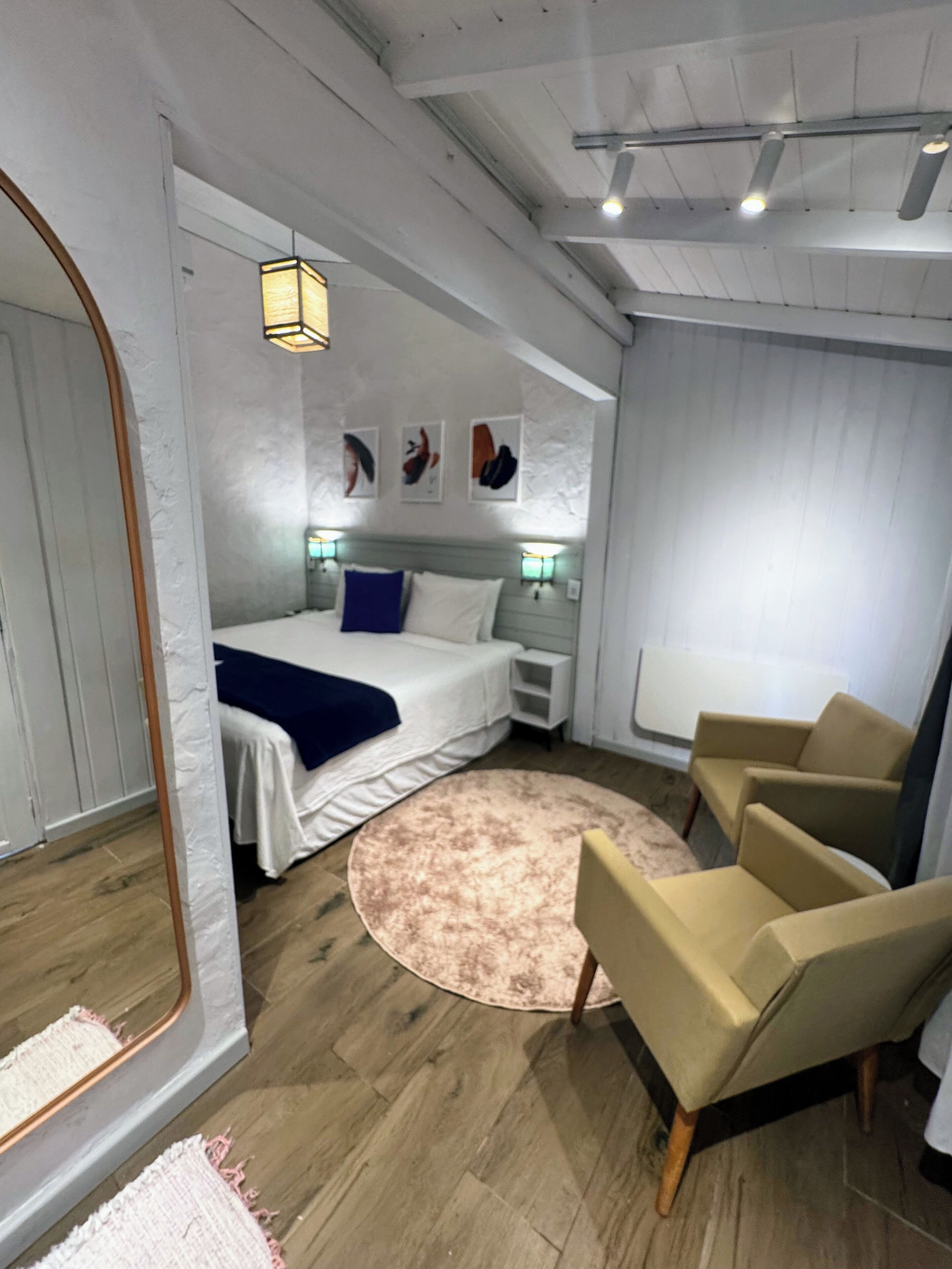 Luxury Suite