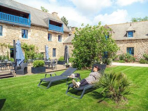 Terrace/patio - Hotel le Manoir des Portes (Lamballe-Armor)