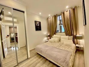 3 bedrooms, iron/ironing board, free WiFi