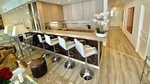 Bar (on property) - Palmes d'Or Properties - Ref BIVOUAC (Cannes)