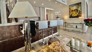 Interior - Palmes d'Or Properties - Ref BIVOUAC (Cannes)
