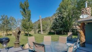 Outdoor dining - Dolores Ranch Cabin w/ Hot Tub & 1-Acre Yard! (Dolores)