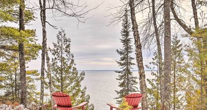 Cabin on Lake Superior ~ 11 Mi to Bayfield!