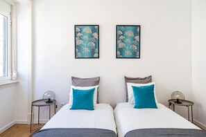 2 chambres, fer et planche à repasser, accès au Wi-Fi (inclus)