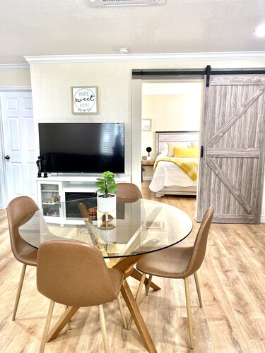 Private Cottage nearby SCU, San Jose Downtown, San Jose Airport, SAP