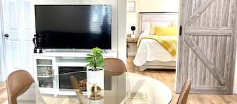 Private Cottage nearby SCU, San Jose Downtown, San Jose Airport, SAP