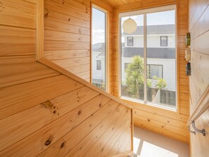 Interior - Onemana Lookout - Onemana Holiday Home (Onemana)