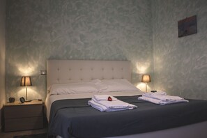 2 chambres, fer et planche à repasser, lit parapluie, Wi-Fi gratuit