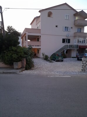 Exterior - Apartment in Lopar with Seaview, Terrace, Air condition, WIFI (3719-1) (Lopar)