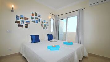 6 bedrooms, in-room safe, iron/ironing board, free WiFi