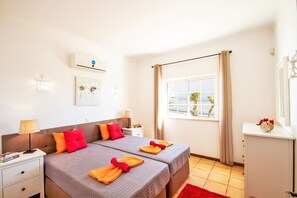 3 soverom, safe på rommet, strykejern/-brett og wi-fi (inkludert)