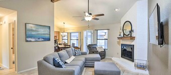 Granbury Home w/ Lake Granbury Access + Dock!