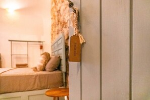 1 camera, Wi-Fi gratuito, lenzuola