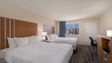 Rom – superior, 2 queensize-senger, balkong | Skrivebord, skrivebord for bærbar PC og blendingsgardiner