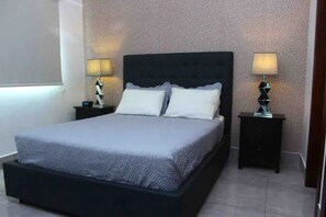 1 chambre, fer et planche à repasser, Wi-Fi gratuit, draps fournis